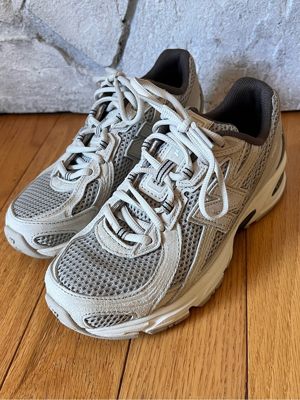New Balance 740’s
